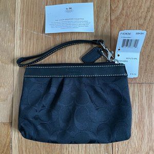 NWT Coach wristlet